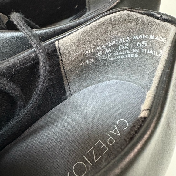 Capezio Black Tele Tone Shoe size 8M Unisex - Picture 11 of 12